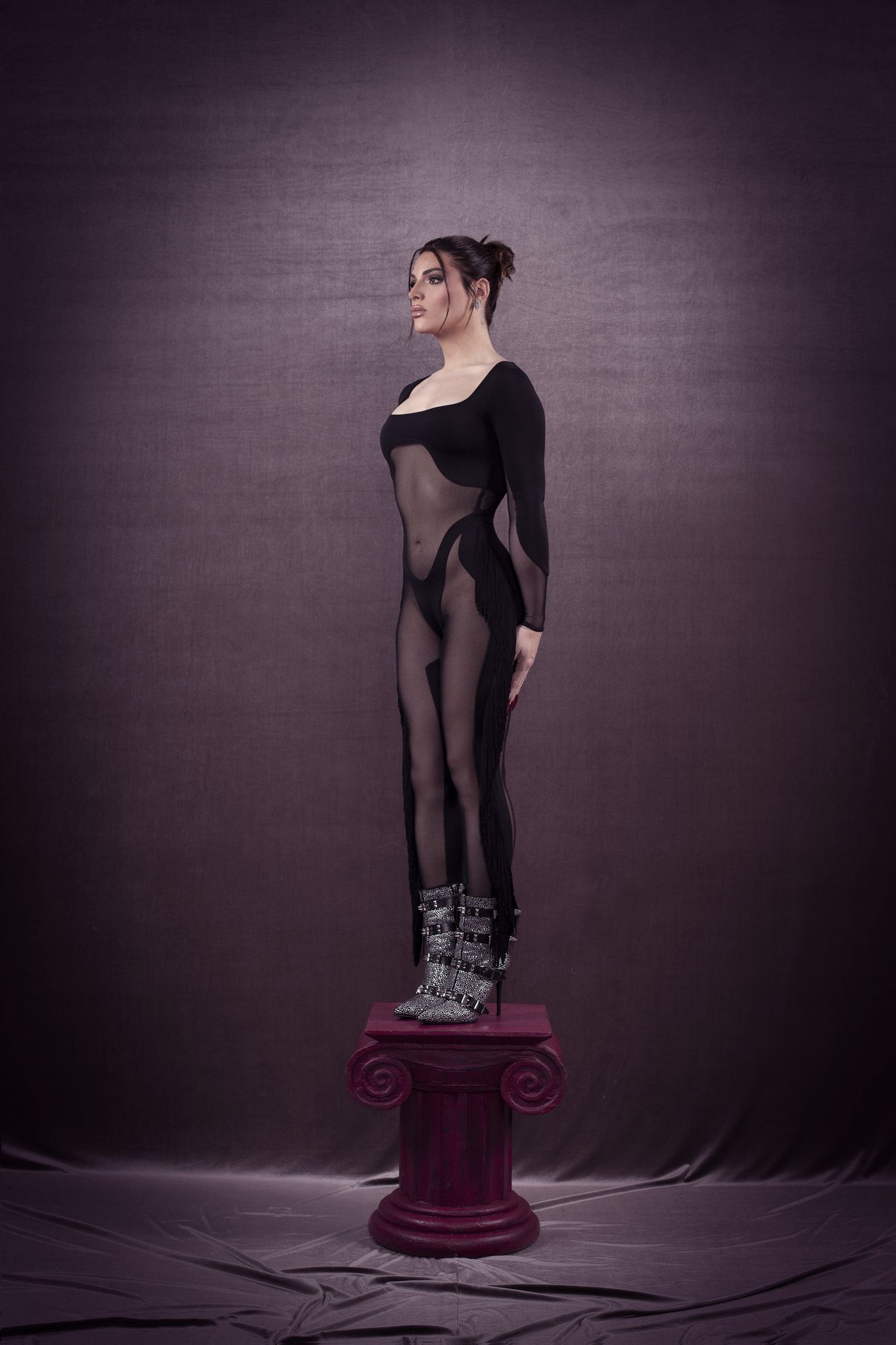 mono cuerpo entero flecos negro neopreno elástico tul tiro alto cortes Antonio Velasco Madrid transparencia