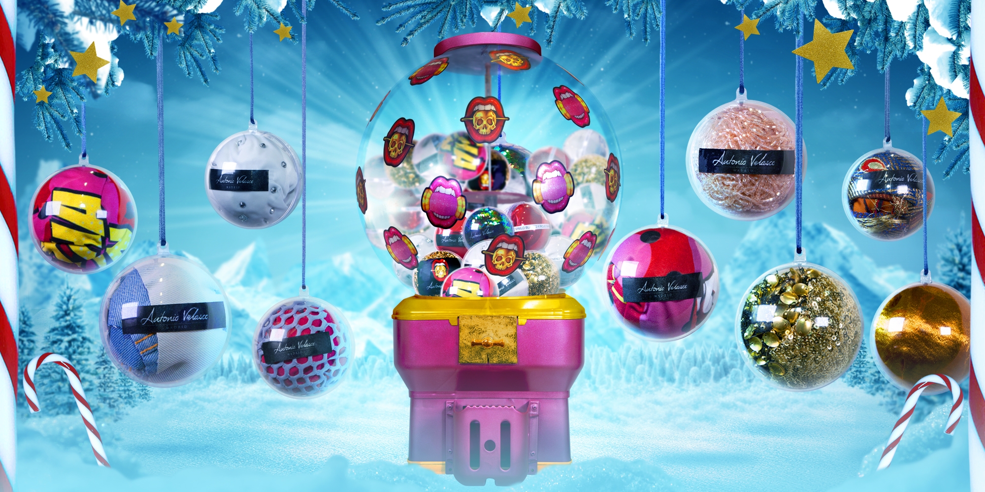 Bolas navidad Antonio Velasco Madrid retales vestuario trajes celebrities cantantes Ana Mena Lola indigo Christina Aguilera Xtina Shirley Bassey Samantha Hudson ana Obregón Jedet veneno Alaska